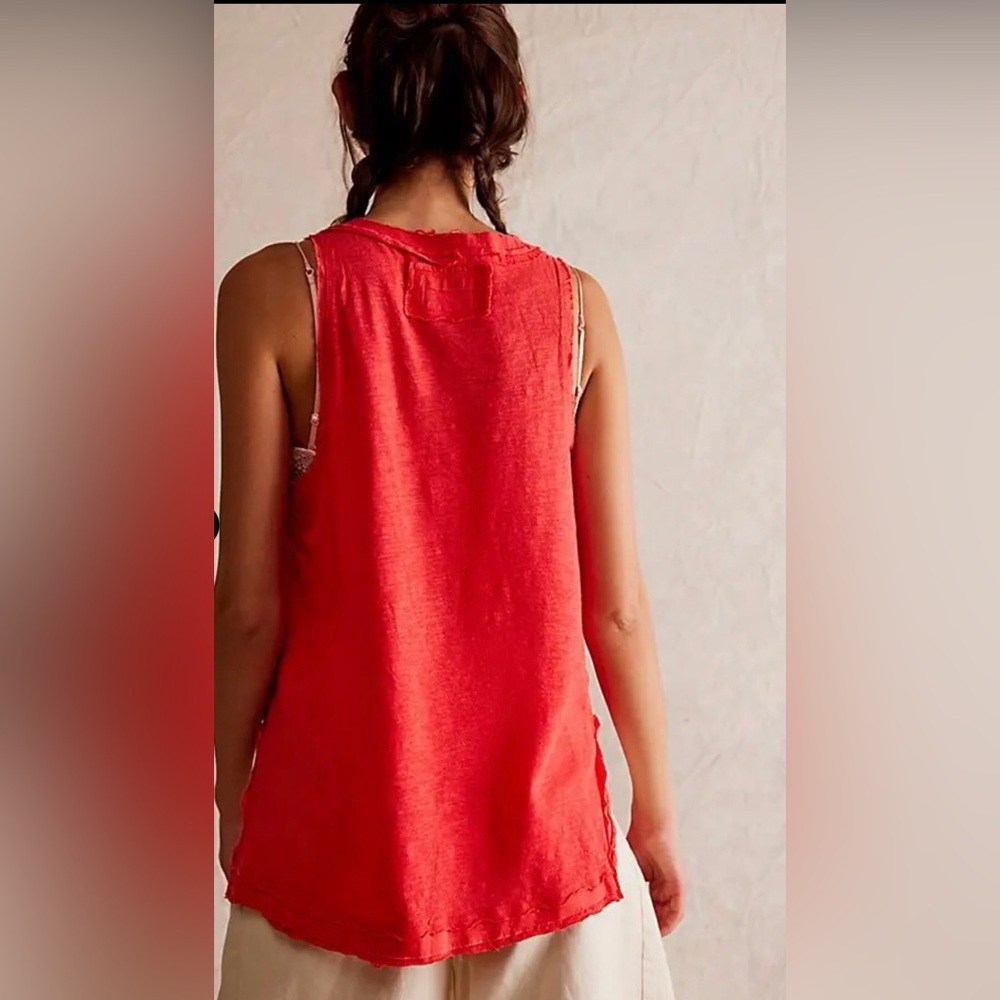 We The Free - Coral-Red Button-Front Tank - Picture 4 of 4